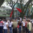Trabalhadores do HSC protestam na Praça Getúlio Vargas