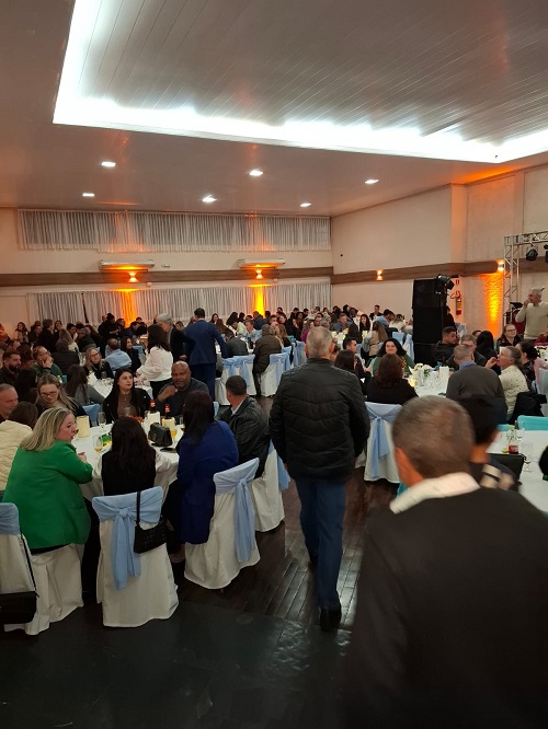 Trabalhadores da saúde são homenageados em evento promovido pelo Sindisaúde